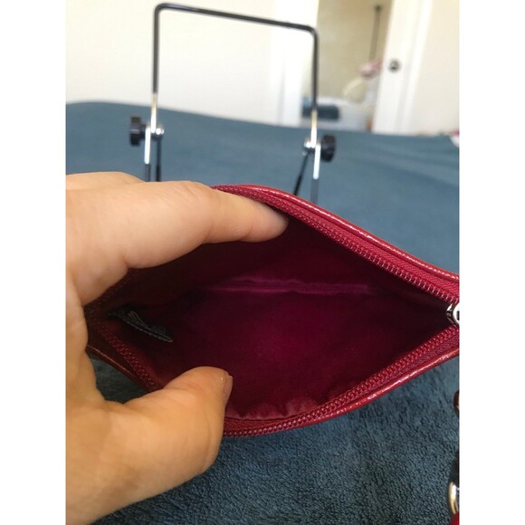 Coach poppy khaki red heart Valentine’s Day small wristlet - Picture 7 of 11